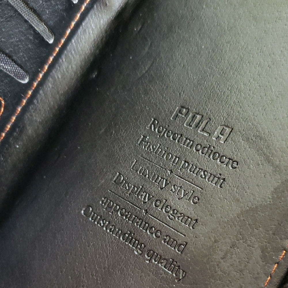 Pola Leather Wallet with Snap Closure - Picture 7 of 7